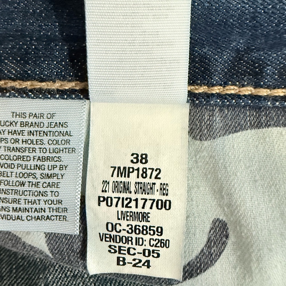 Lucky Brand Men's medium wash 221 Straight leg Jeans‎ 38x32 - Picture 7 of 12